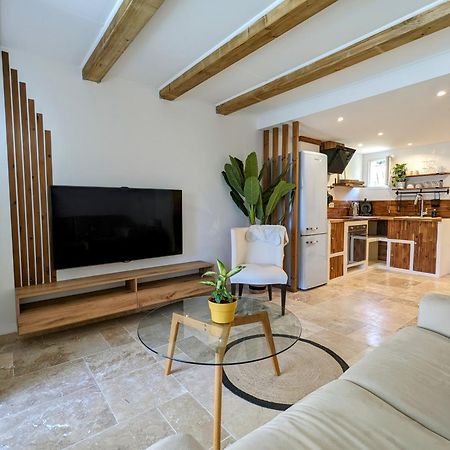 Evasion Au Calme - Maison Cosy Avec Piscine Et Tennis Saint-Vallier-de-Thiey Exterior photo